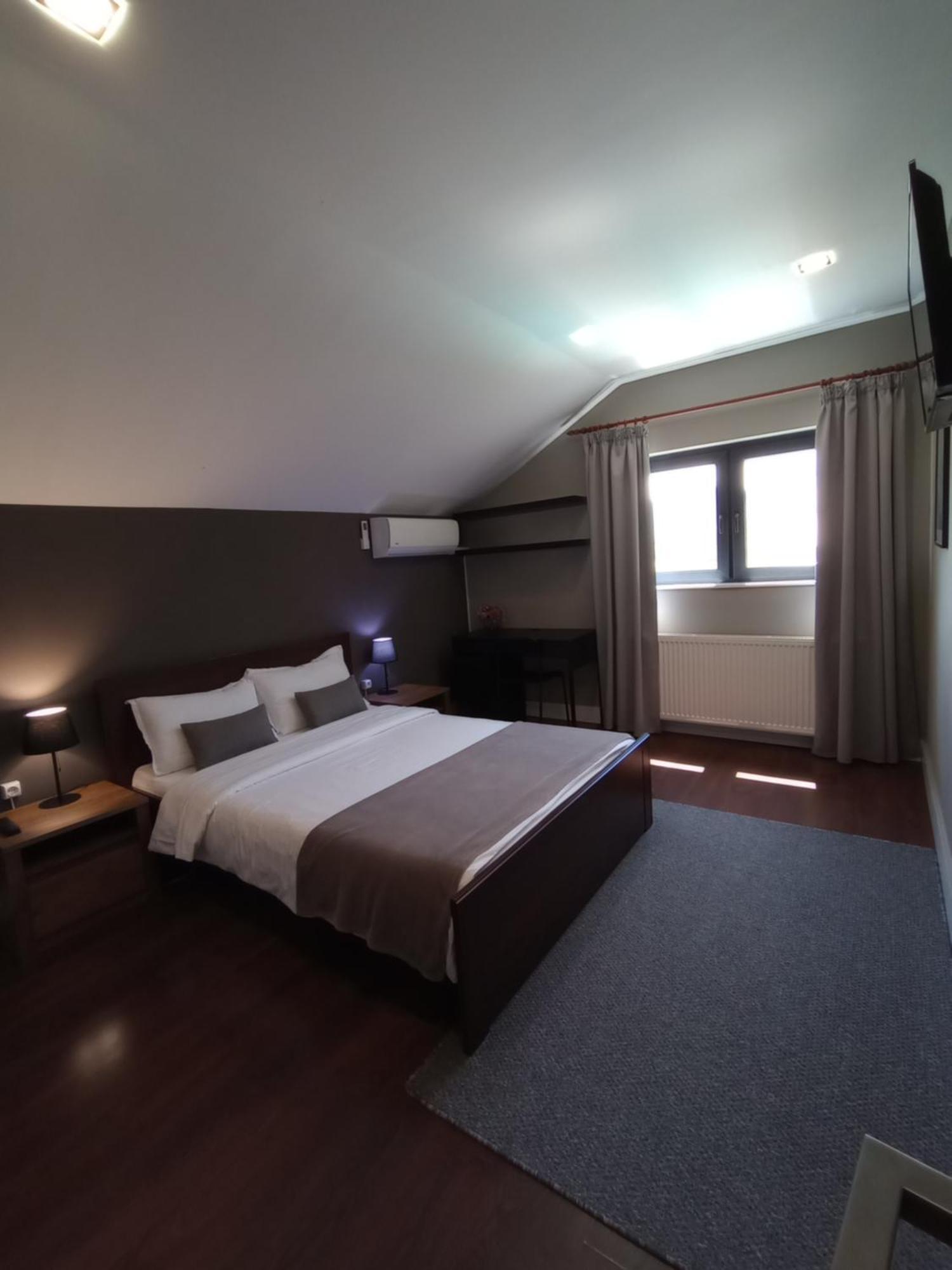 Vila Gosen Sard 外观 照片